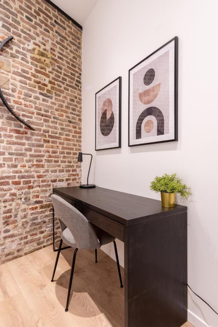 Character Apartment In The Heart Of Old Lille Exterior foto